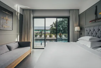 수영장 연결 디럭스룸 — Sugar Marina Hotel -AVIATOR- Phuket Airport